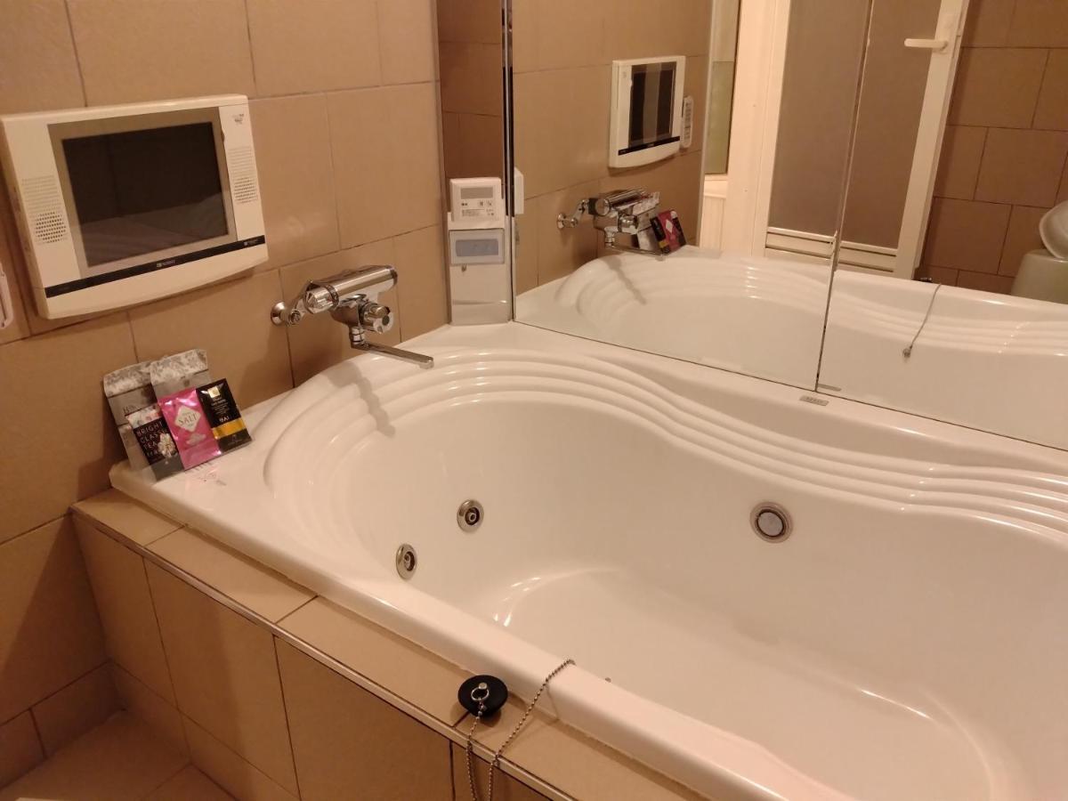 ホテル ベニ ウエスト 大人専用 Osaka Exterior photo